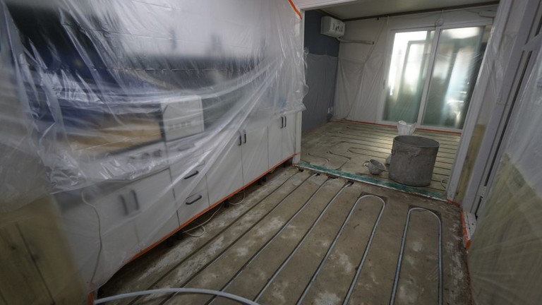 부평 갈산타운 잦은 누수로 인한 난방배관교체! 홈파기 공법으로 하루만에!