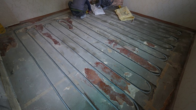 마포 합정동 주택 인테리어 공사 중 홈파기 공법으로 간단하게 난방배관교체 시공! [꾸밀레오]