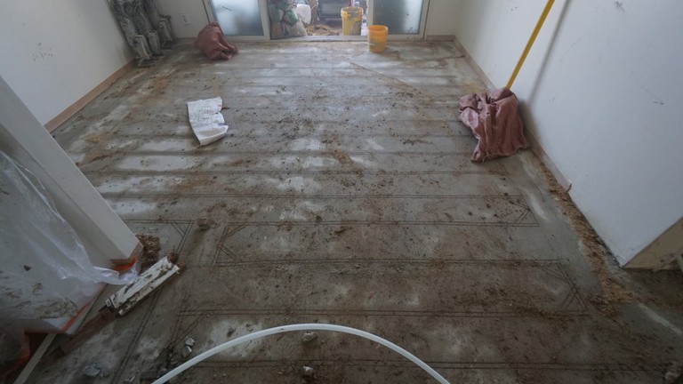 마포 현대아파트 인테리어 시작은 난방배관 교체부터! 꾸밀레오 홈파기공법으로 간단하게 시공 가능!